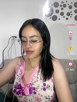 Anni Rose online show from April 27, 2026, 10:02 am