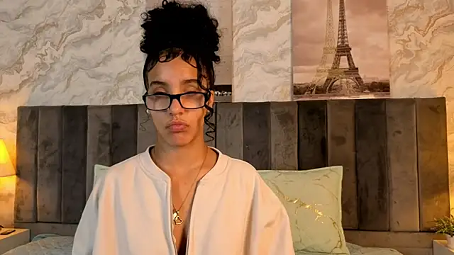 ElizabethSwift online show from March 16, 2026, 12:20 pm