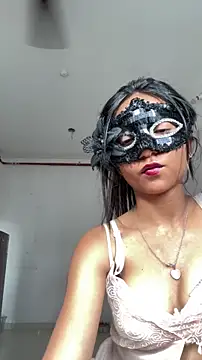 MidnightLoversX online show from May 2, 2026, 11:37 am