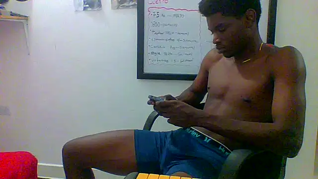 Snapshot of charles_king chatting on May 10, 2026, 10:20 am charles king online show from May 10, 2026, 10:20 am