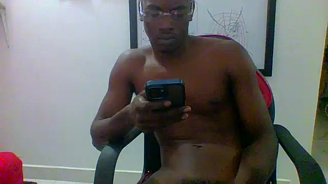 Snapshot of charles_king chatting on May 15, 2026, 11:56 pm charles king online show from May 15, 2026, 11:56 pm