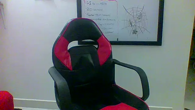 Snapshot of charles_king chatting on May 16, 2026, 12:07 am charles king online show from May 16, 2026, 12:07 am