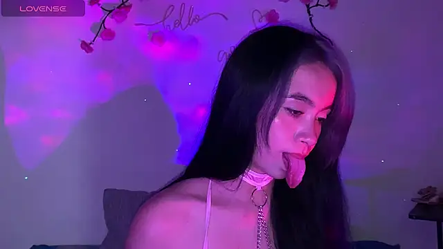 sweet molly420 online show from May 15, 2026, 11:12 pm
