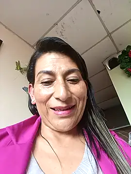 Lucia Rios online show from May 1, 2026, 10:03 pm