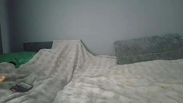 Snapshot of DesireQueen69 chatting on April 2, 2026, 7:17 am DesireQueen69 online show from April 2, 2026, 7:17 am