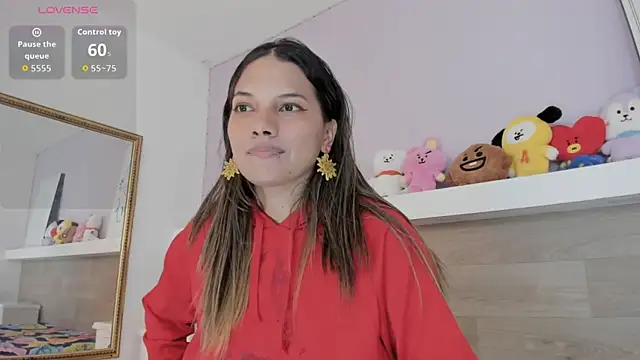 Snapshot of EmmaSanchez_ chatting on May 8, 2026, 9:42 pm EmmaSanchez online show from May 8, 2026, 9:42 pm