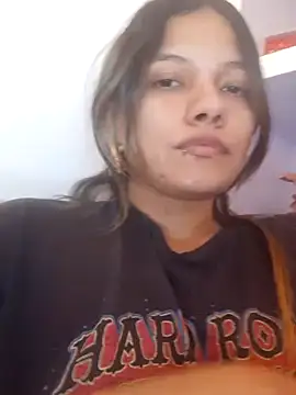 Snapshot of EmmaSanchez_ chatting on May 17, 2026, 12:41 am EmmaSanchez online show from May 17, 2026, 12:41 am