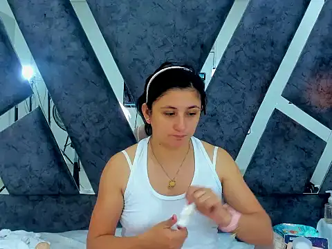 Matildeausten online show from March 14, 2026, 1:16 pm