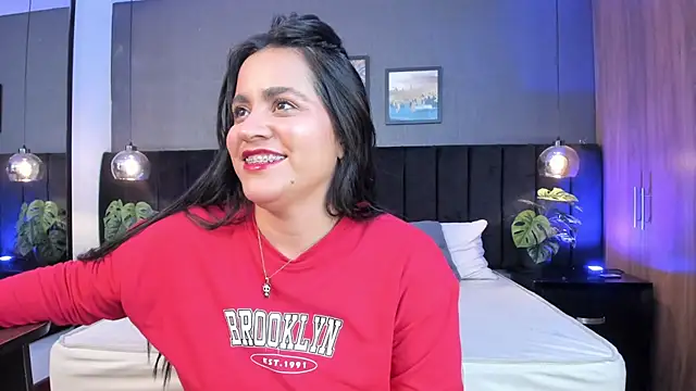 alejandra  garcia online show from July 7, 2026, 3:20 am