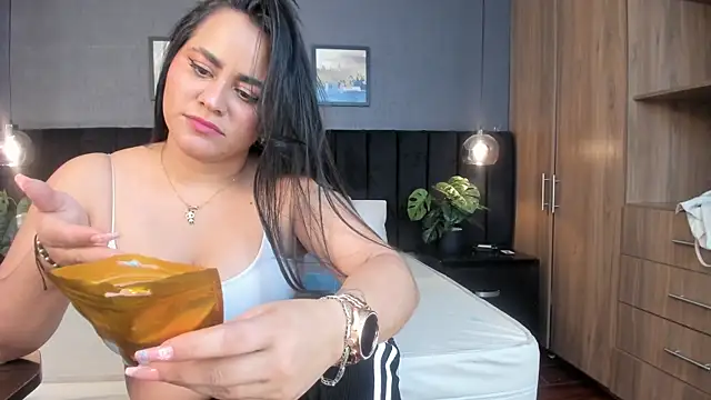 alejandra  garcia online show from July 10, 2026, 3:22 am