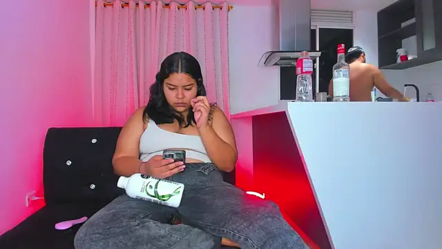 Sakura Velvet online show from March 14, 2026, 9:26 am