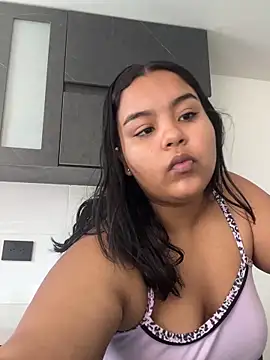 Sakura Velvet online show from March 17, 2026, 6:00 pm