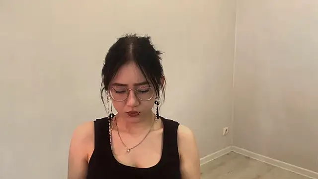 SolvedGlobe online show from May 2, 2026, 1:05 pm