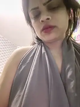 Snapshot of Beauty-3 chatting on June 3, 2026, 5:07 pm Beauty-3 online show from June 3, 2026, 5:07 pm