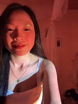 Snapshot of MIABCDZ chatting on March 5, 2026, 7:04 am MIABCDZ online show from March 5, 2026, 7:04 am