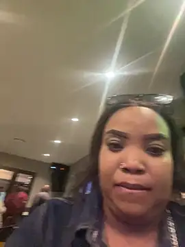 friendlybitch22 online show from April 30, 2026, 10:03 pm