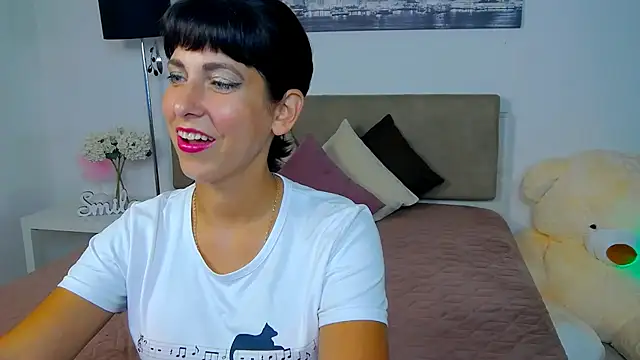 HeidieRaven online show from July 24, 2026, 12:36 pm