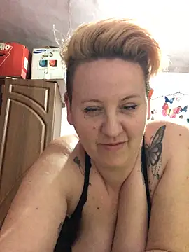 Snapshot of SofiaAmour chatting on March 27, 2026, 5:56 pm SofiaAmour online show from March 27, 2026, 5:56 pm