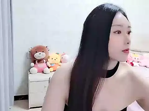 Snapshot of Naomi_NN chatting on June 7, 2026, 11:52 pm Naomi NN online show from June 7, 2026, 11:52 pm