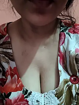 MUSKAN 786786- online show from March 16, 2026, 5:44 am