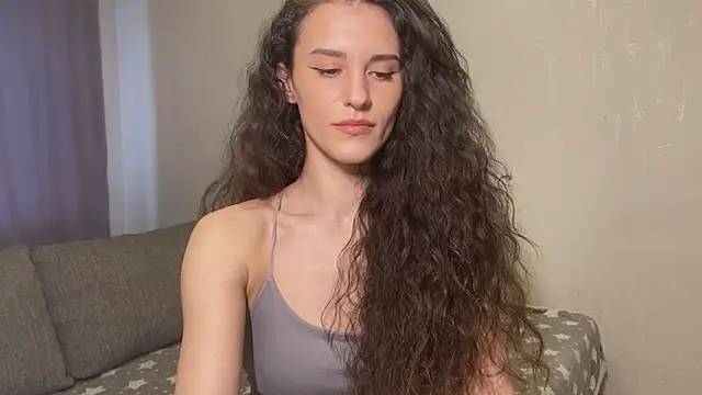 ReginaYourCrush online show from March 7, 2026, 1:52 pm