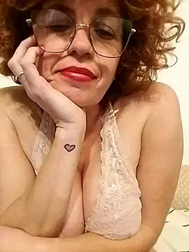 roxybykiss online show from April 29, 2026, 2:04 am