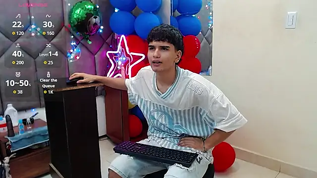 Snapshot of Steve_Hotman chatting on July 8, 2026, 7:51 pm Steve Hotman online show from July 8, 2026, 7:51 pm