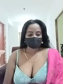 misti-boudii online show from June 24, 2026, 12:20 am