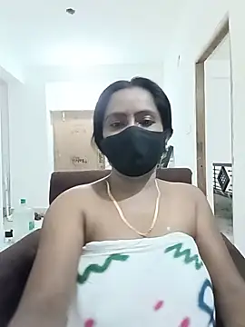 misti-boudii online show from June 27, 2026, 4:23 pm