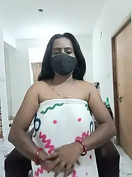 misti-boudii online show from July 2, 2026, 3:40 pm
