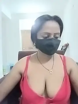 misti-boudii online show from July 19, 2026, 3:16 pm