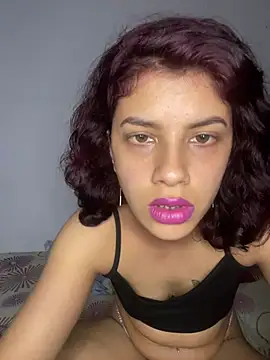Snapshot of MommySexxy23 chatting on May 6, 2026, 5:51 pm MommySexxy23 online show from May 6, 2026, 5:51 pm