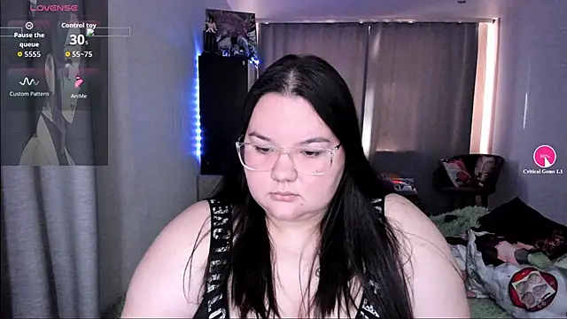 YoshinoSomei online show from April 27, 2026, 3:04 am
