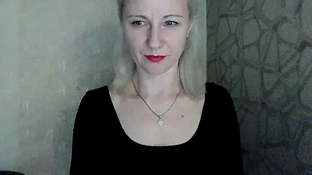 Katerina-Kissa online show from May 4, 2026, 6:59 pm