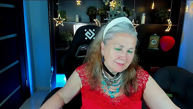 Snapshot of LilaMaharani chatting on June 19, 2026, 1:37 pm LilaMaharani online show from June 19, 2026, 1:37 pm