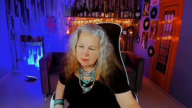 Snapshot of LilaMaharani chatting on June 25, 2026, 1:48 pm LilaMaharani online show from June 25, 2026, 1:48 pm