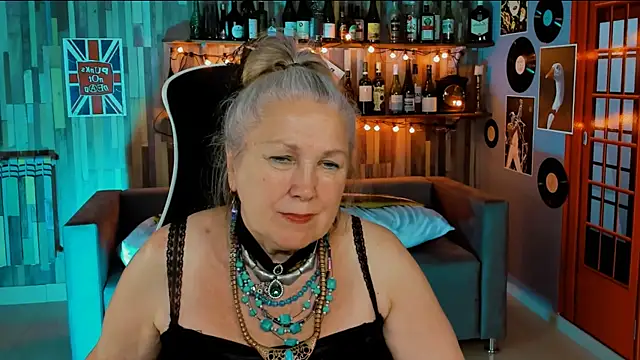 Snapshot of LilaMaharani chatting on July 6, 2026, 1:41 pm LilaMaharani online show from July 6, 2026, 1:41 pm
