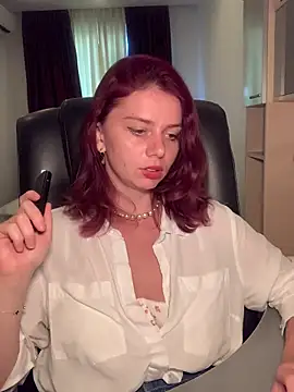 VelvetChloe online show from July 7, 2026, 3:38 pm