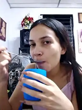 BiancaRoyale online show from May 1, 2026, 7:35 am