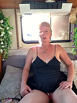 lescoquinsdu40 online show from May 31, 2026, 6:09 pm