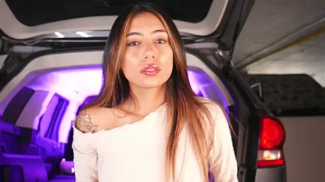 Cataleyaa23 online show from August 2, 2026, 7:45 pm