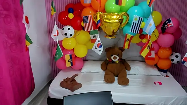 Snapshot of Mily17_ chatting on June 30, 2026, 11:11 am Mily17 online show from June 30, 2026, 11:11 am