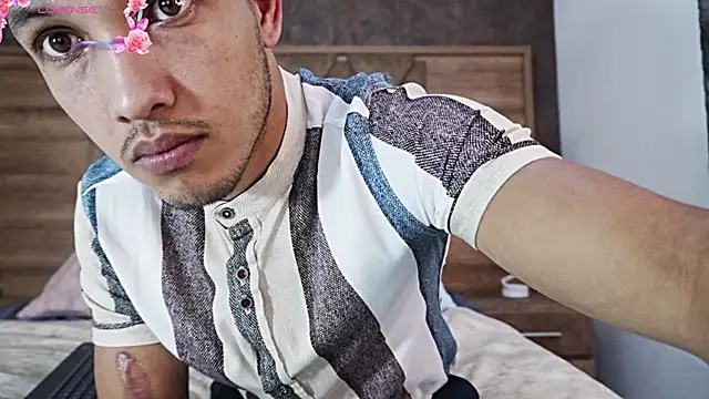 Snapshot of MaxiStanford chatting on March 8, 2026, 8:45 pm MaxiStanford online show from March 8, 2026, 8:45 pm