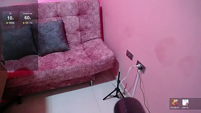 FoxyHot160 online show from March 17, 2026, 7:39 pm