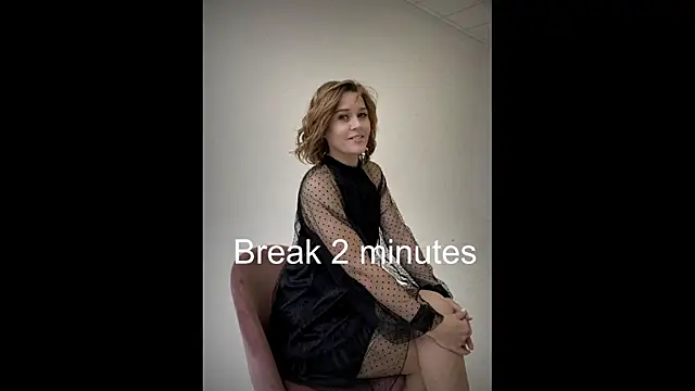 Snapshot of Lizacams chatting on March 24, 2026, 6:35 pm Lizacams online show from March 24, 2026, 6:35 pm