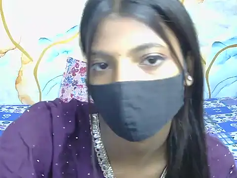 Snapshot of yours-isha chatting on June 14, 2026, 4:58 am yours-isha online show from June 14, 2026, 4:58 am