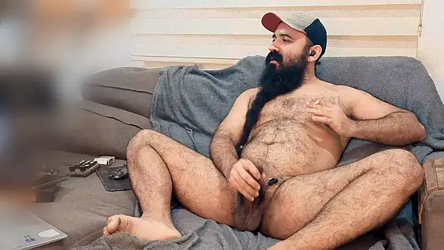 Snapshot of Barba_Negra_Fumador chatting on May 13, 2026, 7:33 pm Barba Negra Fumador online show from May 13, 2026, 7:33 pm