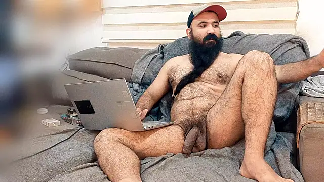 Snapshot of Barba_Negra_Fumador chatting on May 22, 2026, 9:31 pm Barba Negra Fumador online show from May 22, 2026, 9:31 pm