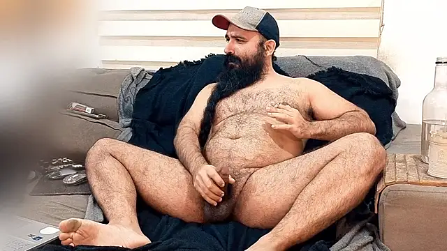 Snapshot of Barba_Negra_Fumador chatting on July 14, 2026, 2:05 am Barba Negra Fumador online show from July 14, 2026, 2:05 am