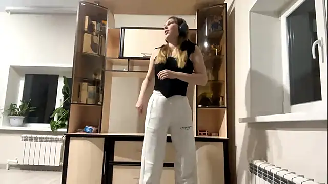 JoanieMochel online show from March 7, 2026, 3:53 pm